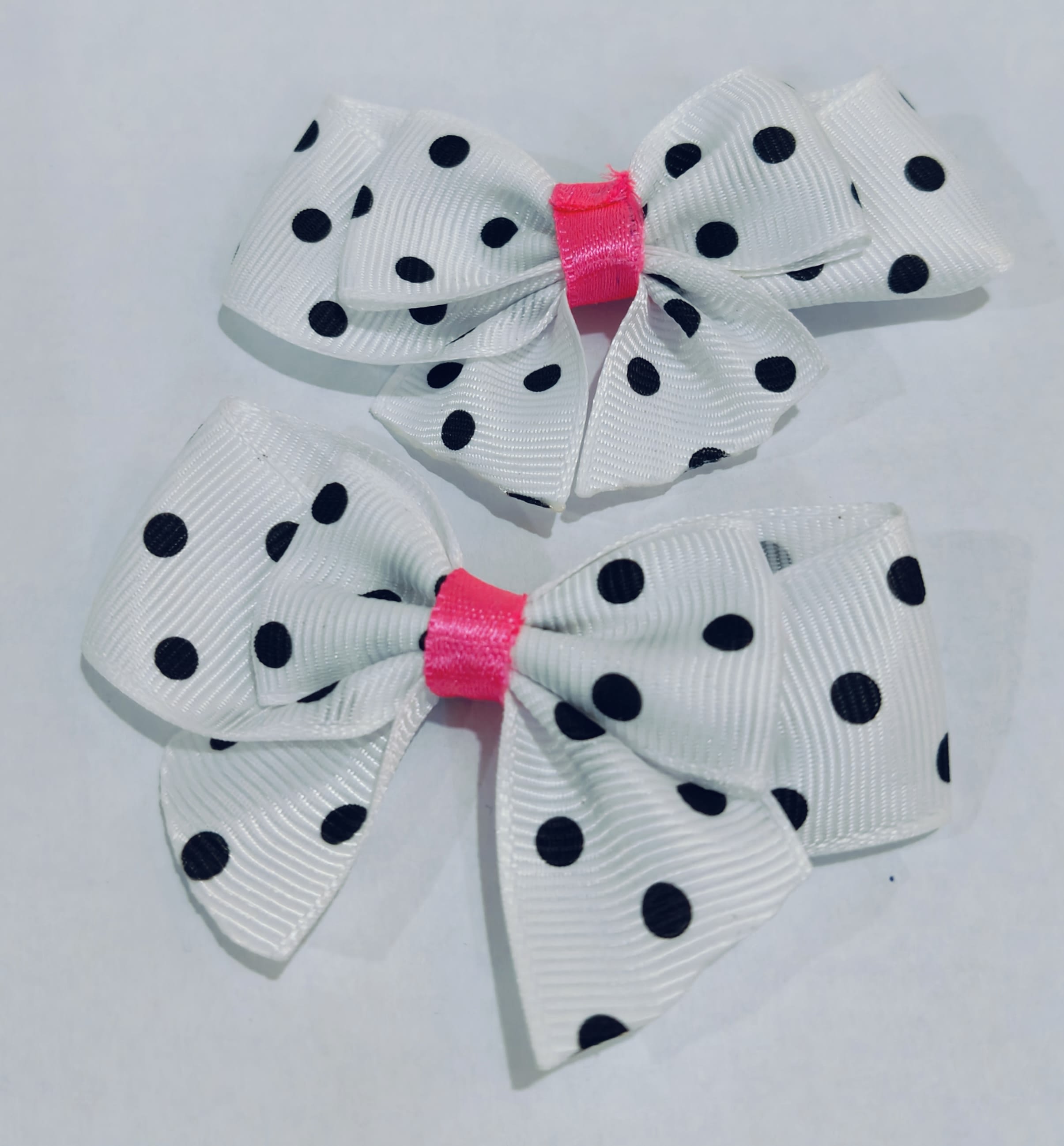 White with Black Polks dots Hairbow