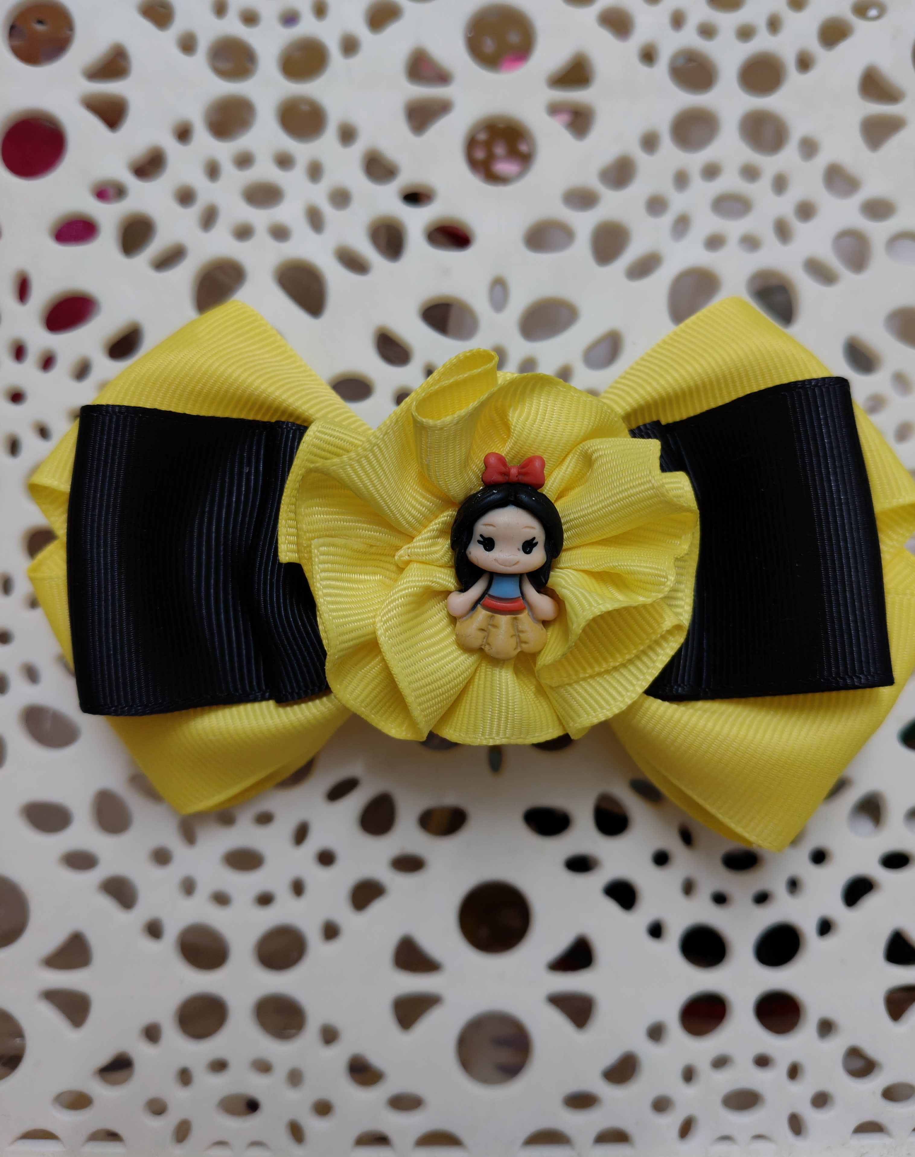 Two layer Hairbow with Princess YELLOW - BLACK