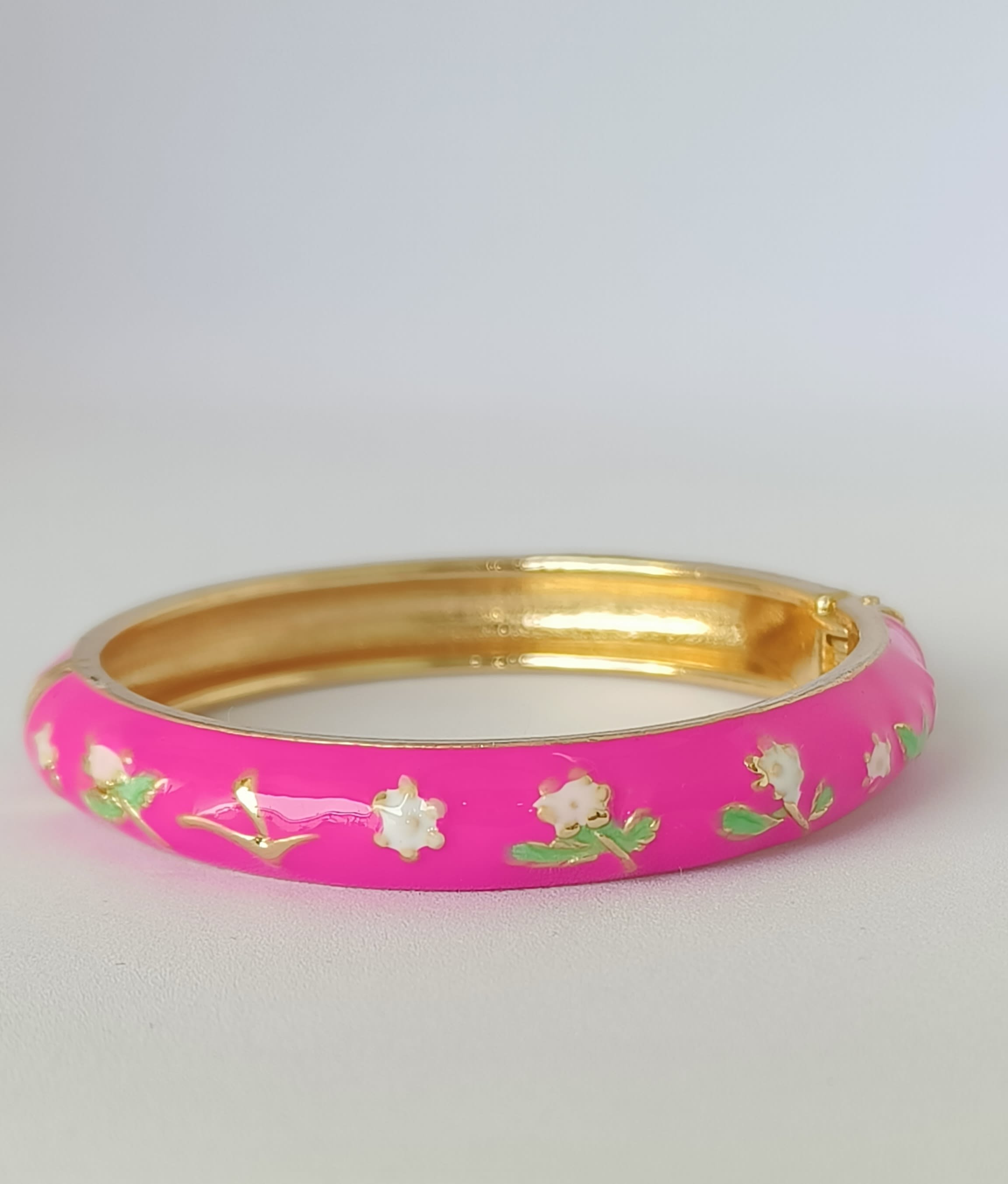 Bright pink with white flower Single Bangle Size 2.2