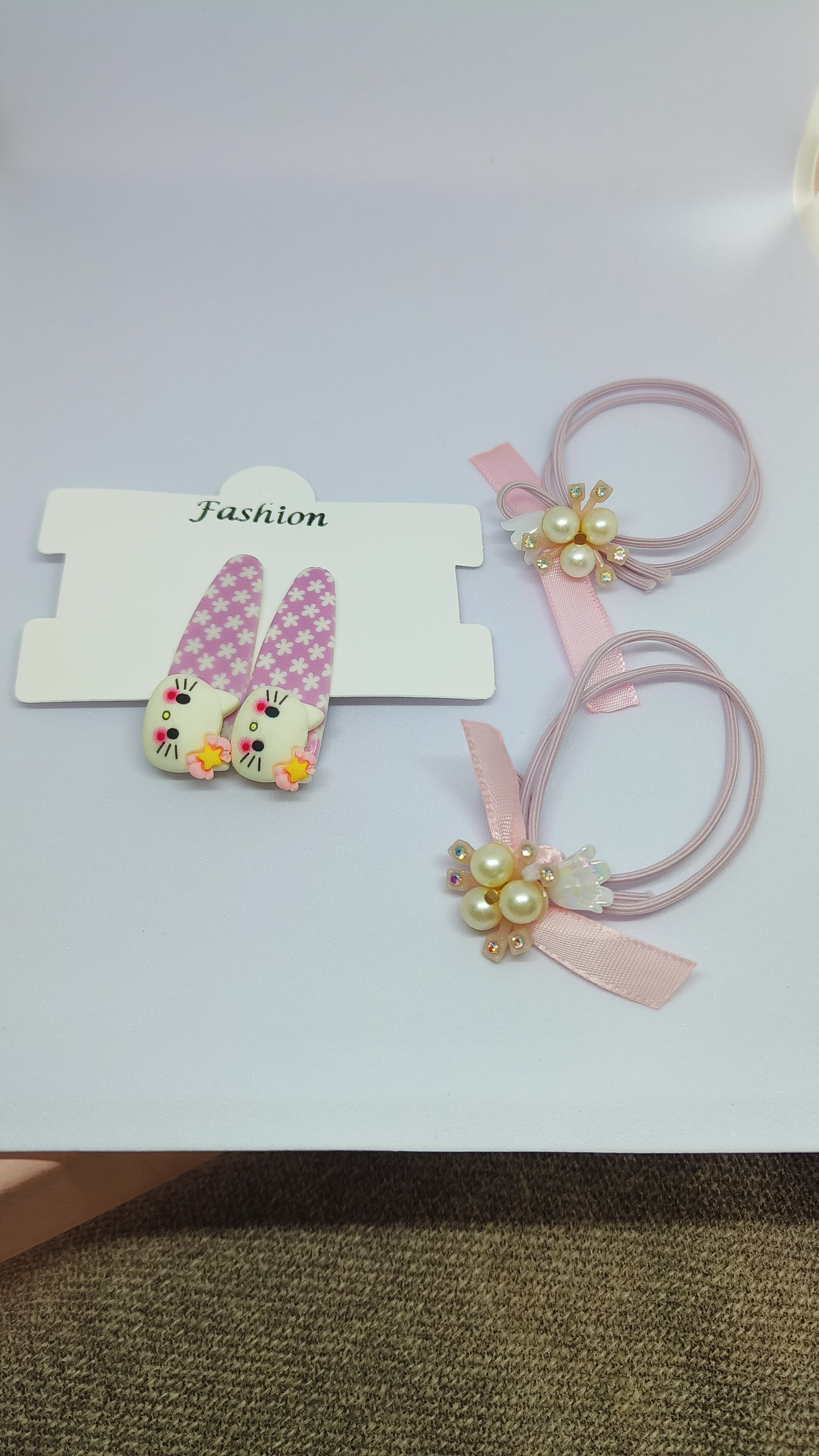 White Kitty Clip Set with Pink Band Set 