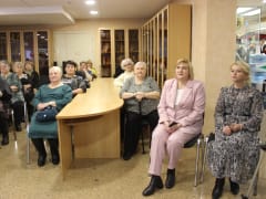 В Копейске в преддверии праздника весны поздравили матерей и жен участников СВО