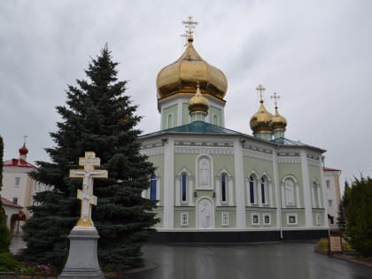 Пожарные и спасатели Челябинской области приняли участие в праздничных молебнах в честь иконы Божией Матери  «Неопалимая Купина»