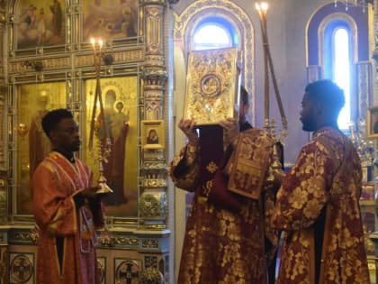 В воскресенье отмечают Всероссийский День трезвости, в храмах молятся о страждущих недугом винопития или наркомании