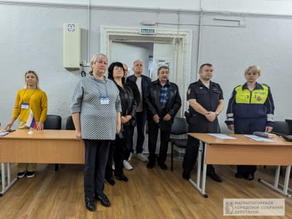 Выборы в Магнитогорске: председатель городского Собрания пришел на участок