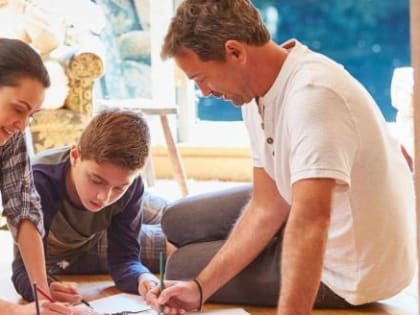 Владимир Путин поручил назначать пособие по уходу за ребенком даже при незначительном превышении дохода семьи (+14)