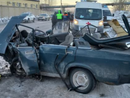 Четыре человека пострадали в аварии в Миассе