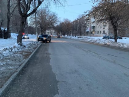 Водитель сбила ребенка и повредила электроопору. Госавтоинспекция ищет очевидцев ДТП