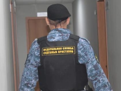 Саткинец обвиняется в том, что не соблюдал установленные судом ограничения