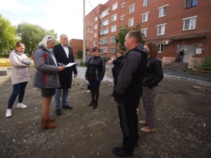 «Единая Россия» контролирует ход работ по благоустройству в Металлургическом районе