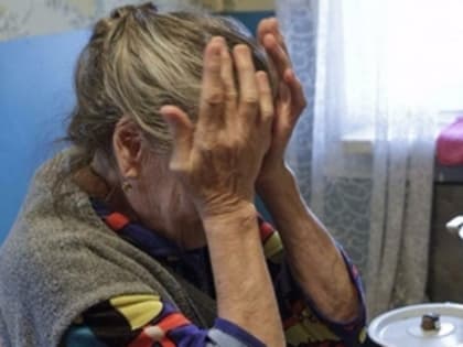 Магнитогорские полицейские задержали мужчину, ограбившего собственную бабушку