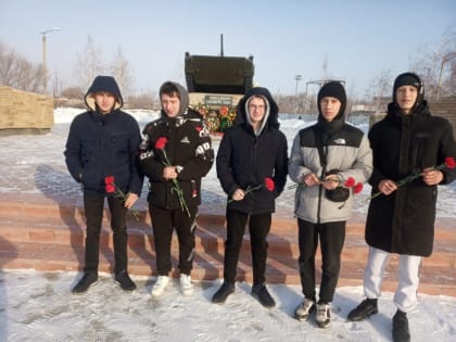 Обучающиеся и преподаватели ЮУрГАУ приняли участие в митинге, посвященном Дню памяти воинов-интернационалистов