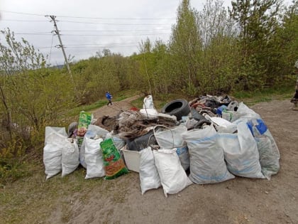 Златоустовцы навели порядок на популярном месте отдыха