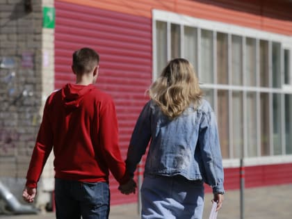 Молодые люди, проживающие в Челябинской области, поделились своими жизненными приоритетами