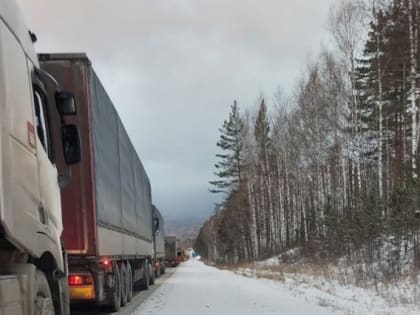 На трассе М-5 в горнозаводской зоне Челябинской области сохраняются пробки