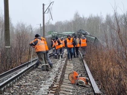 СКР возбудил дело о теракте по факту схода 19 вагонов в Рязанской области