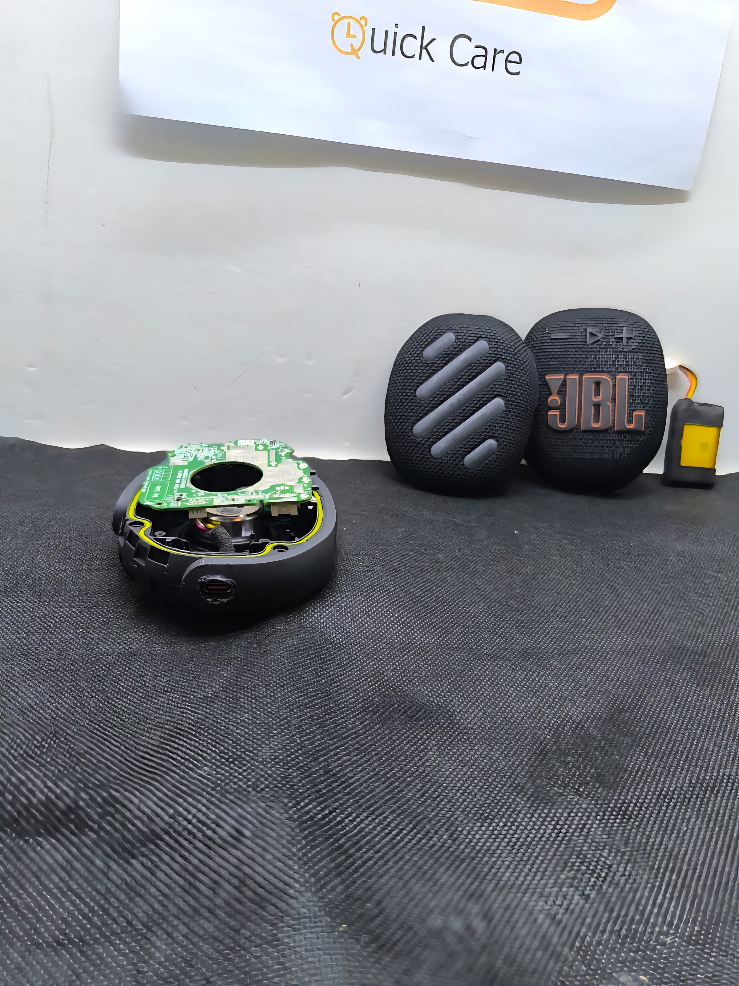 Jbl clip 5 charge port replacement image 3