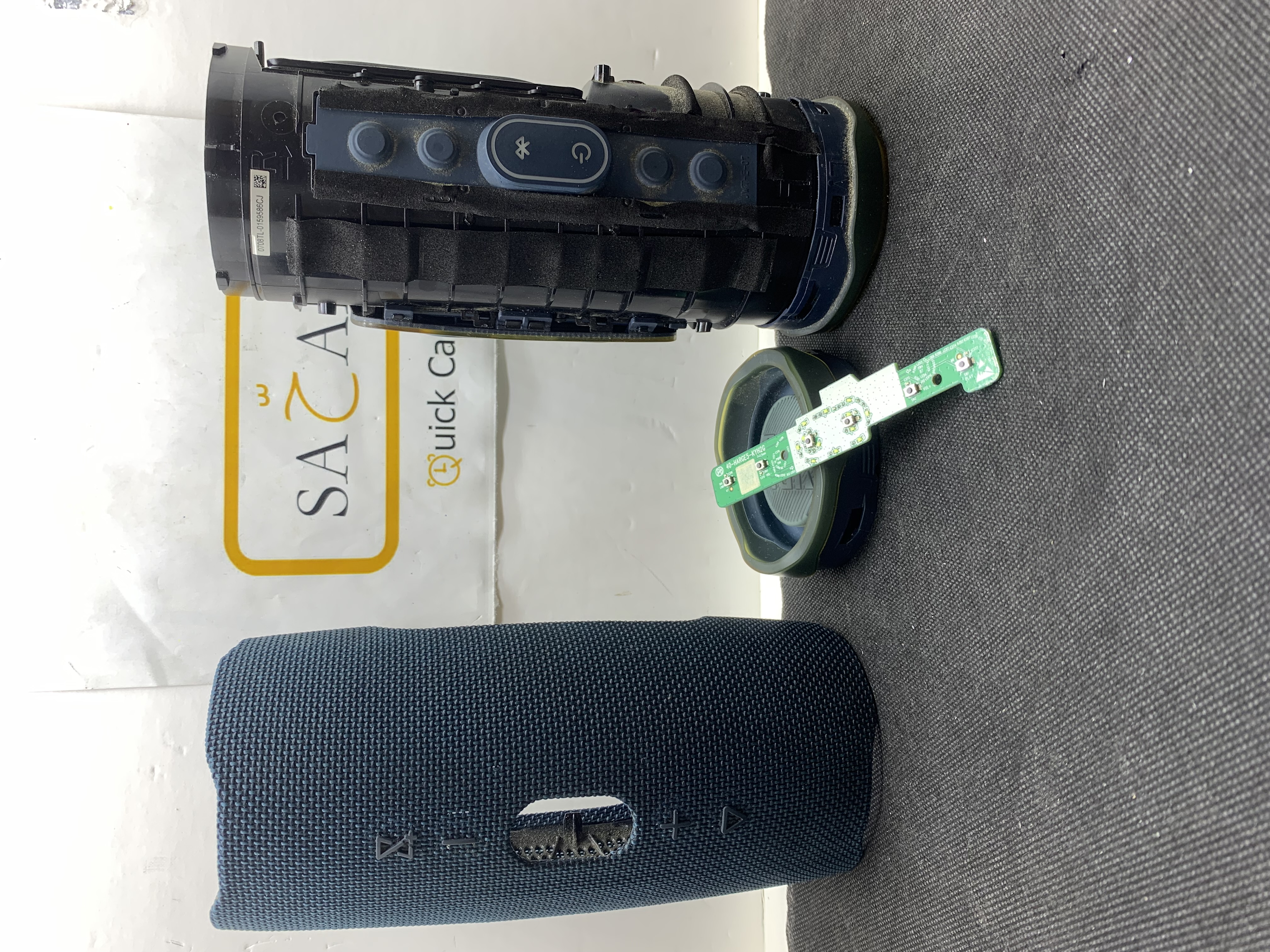 JBL Charge 4 Button Board Replacement image 1