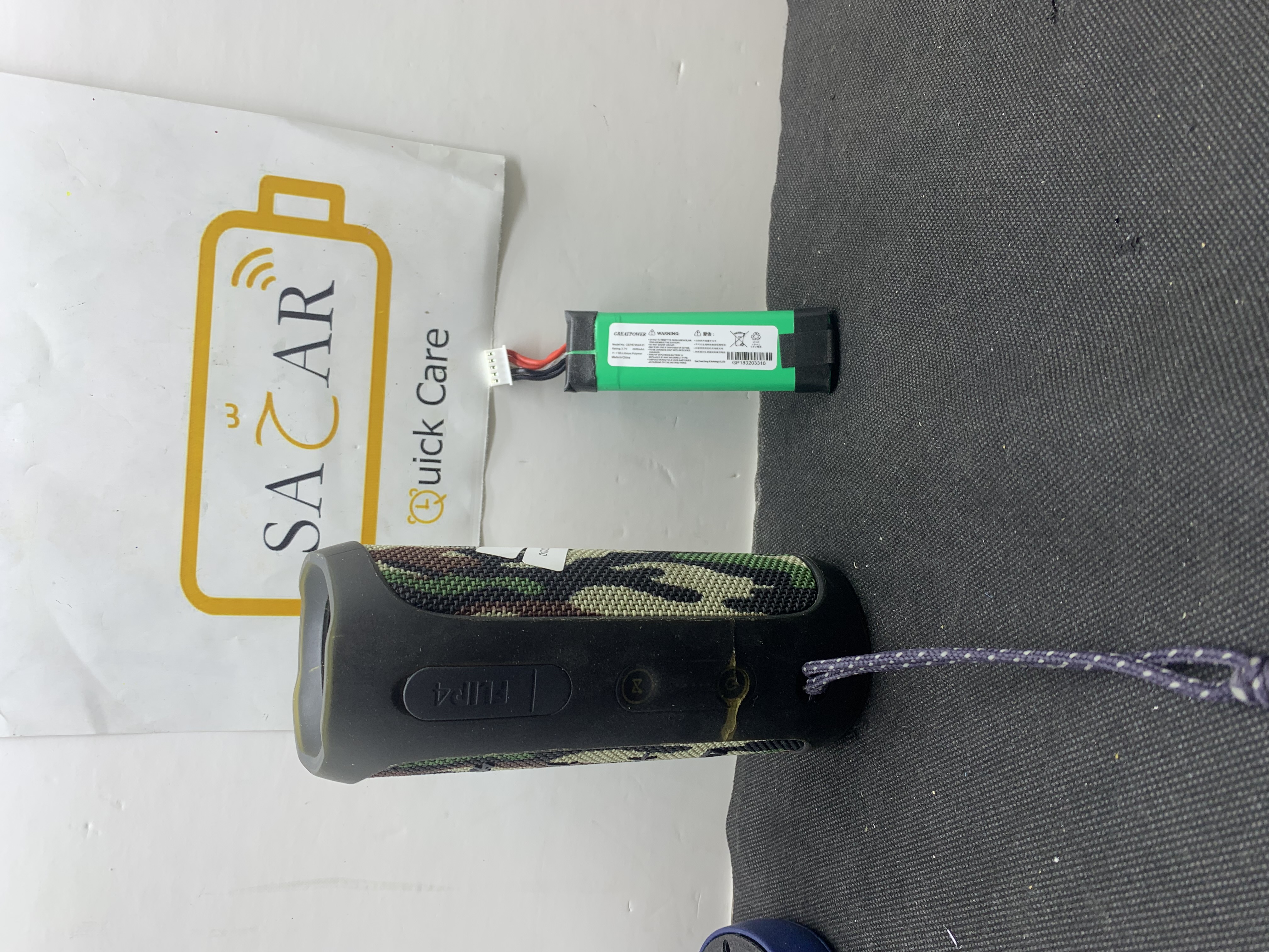 JBL Flip 4 Battery Replacement image 2