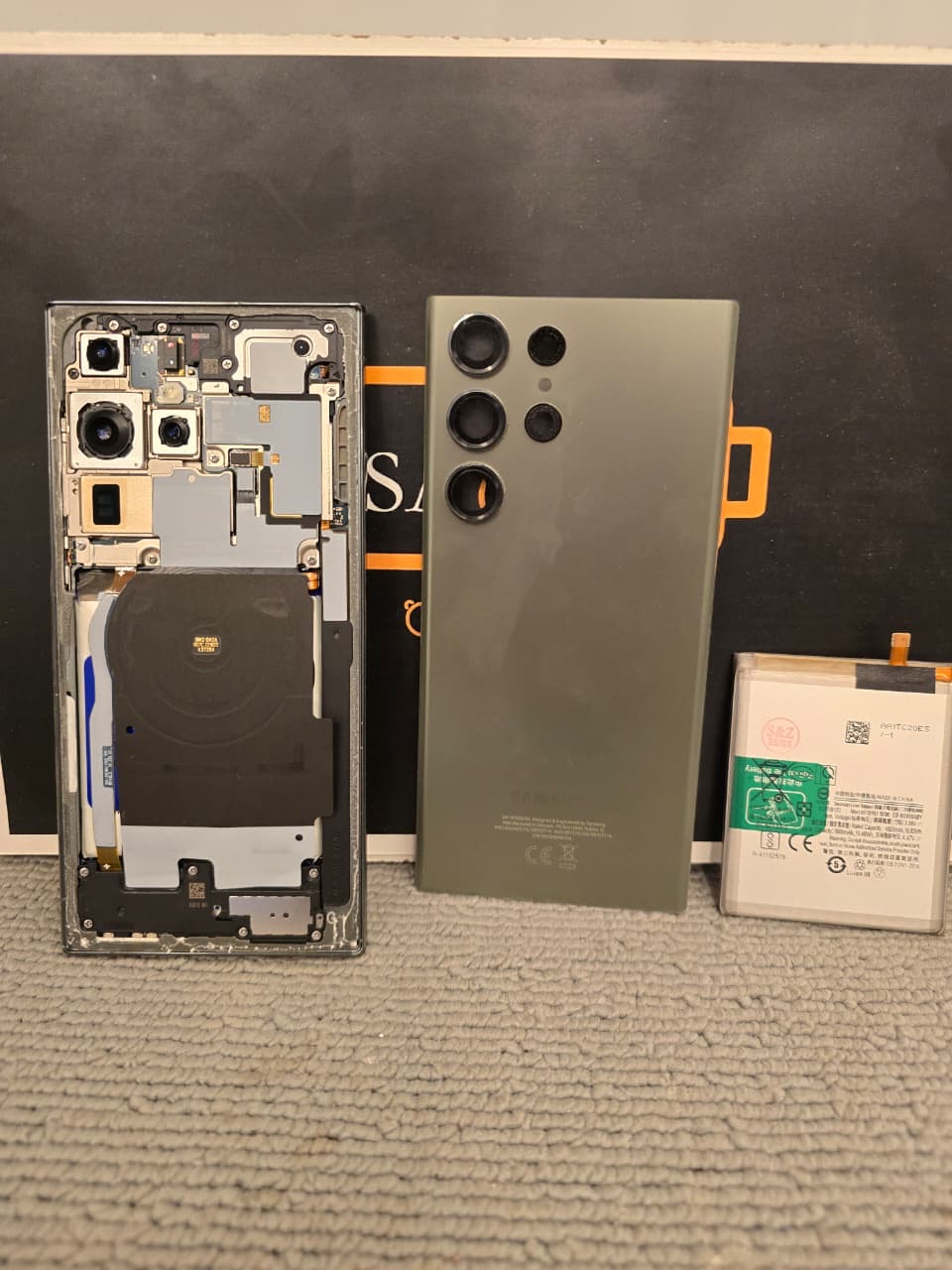 Samsung S23 Ultra Battery Replacement image 2