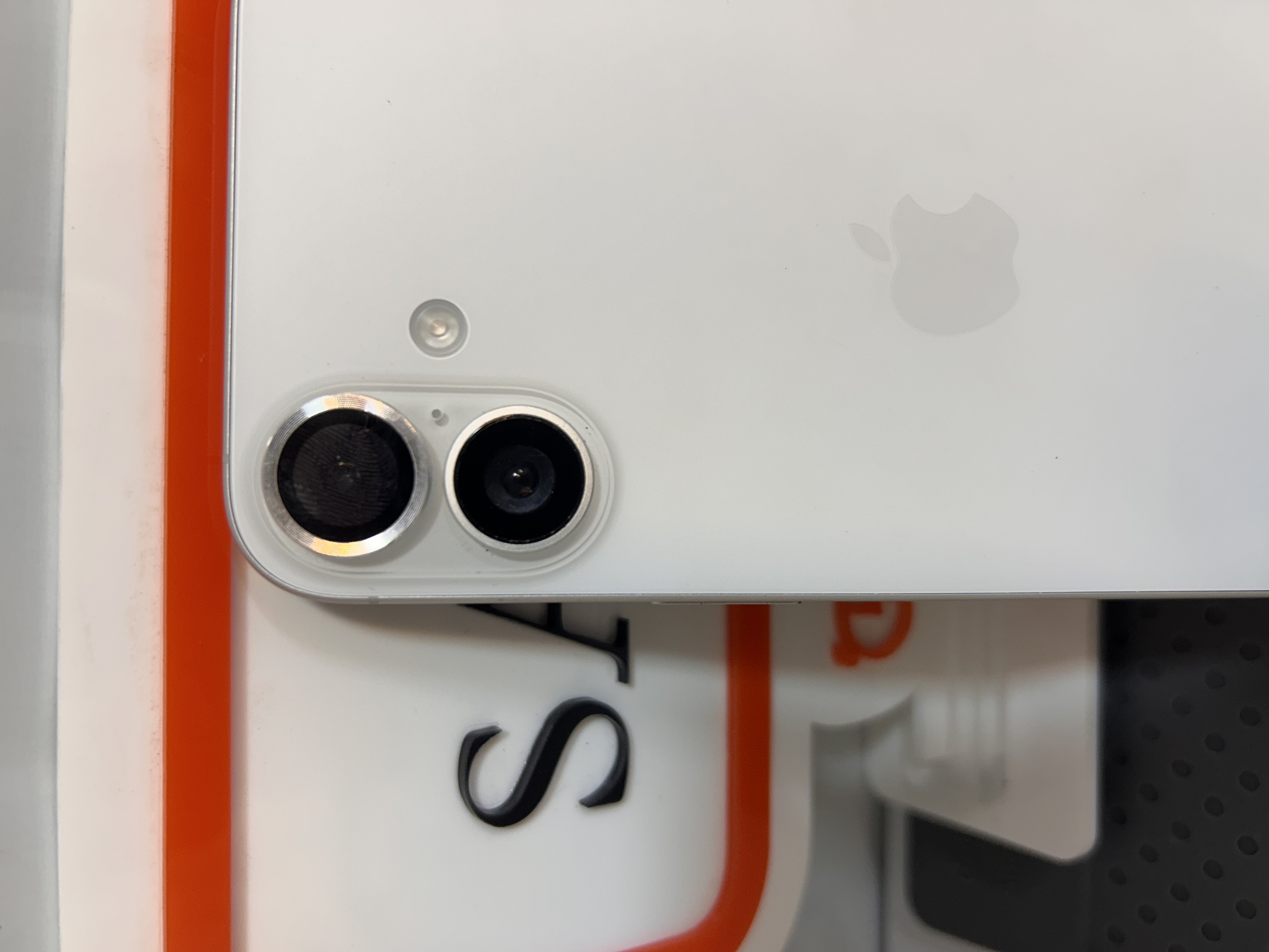 iPhone 16 Camera Lens Replacement image 2