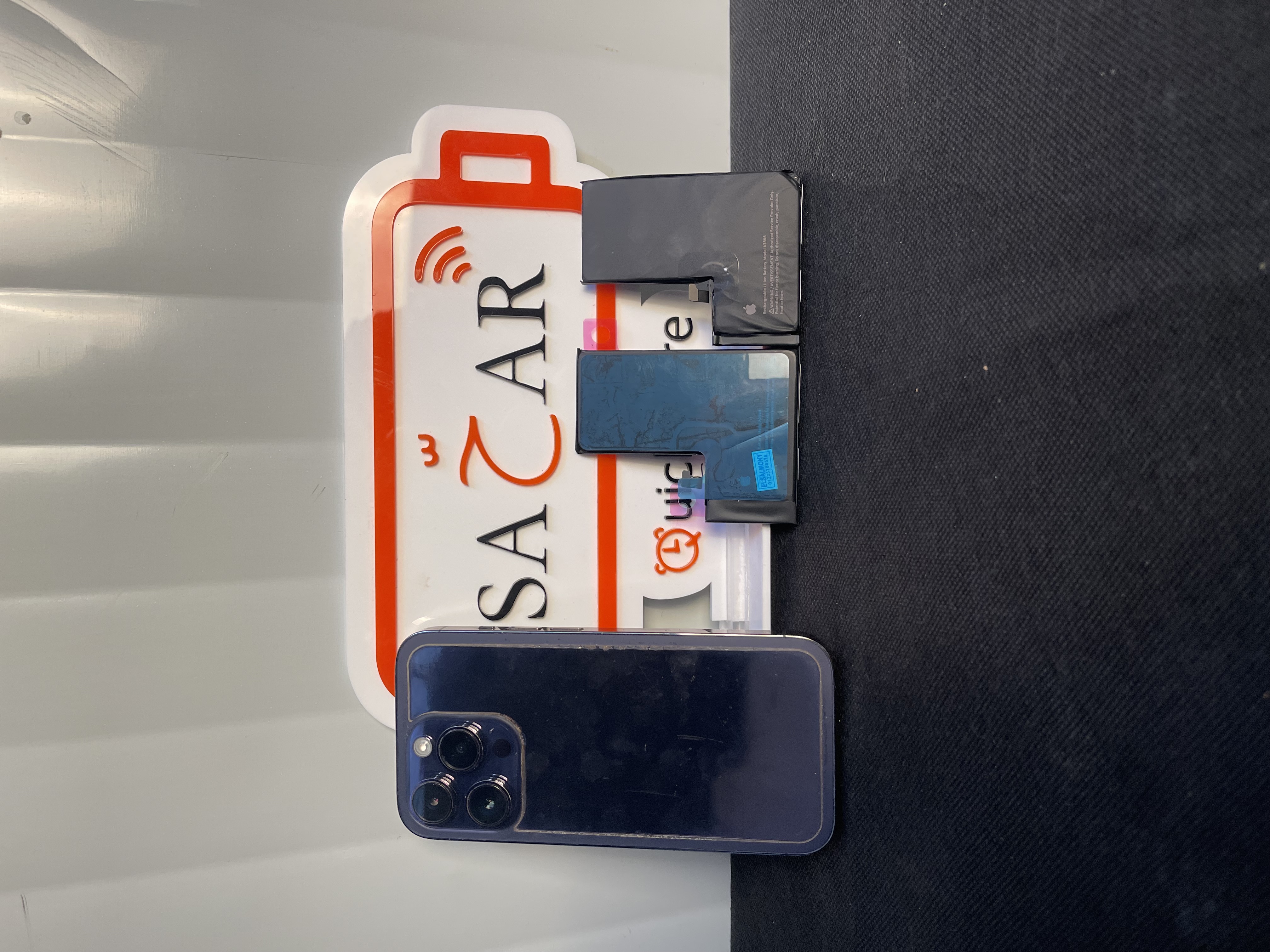 iPhone 14 Pro Battery Replacement image 2