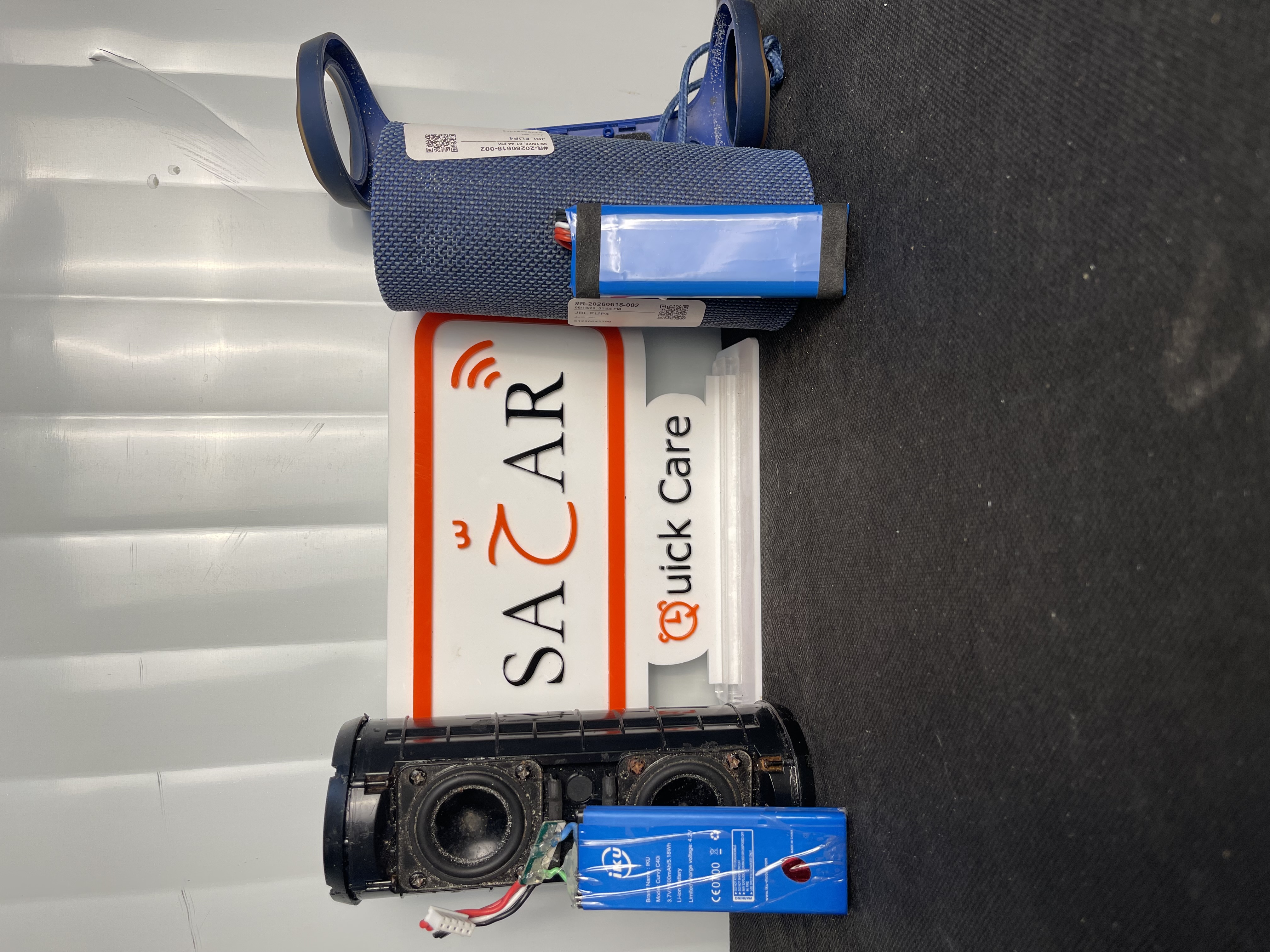 JBL Flip 4 Battery Replacement Service image 1