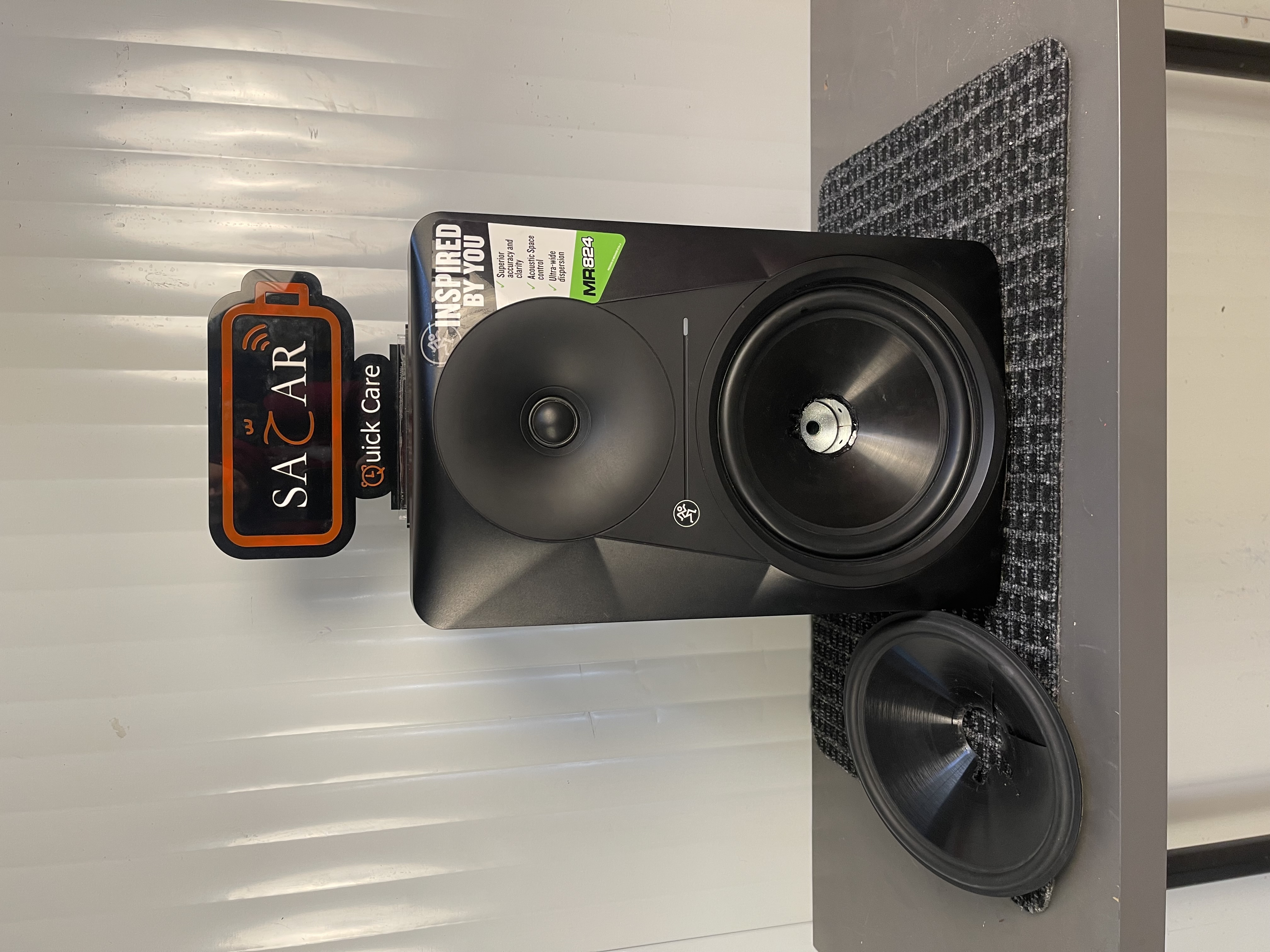 Mackie MR824 Woofer Replacement | 8-Inch Studio Monitor Speaker Repair image 2