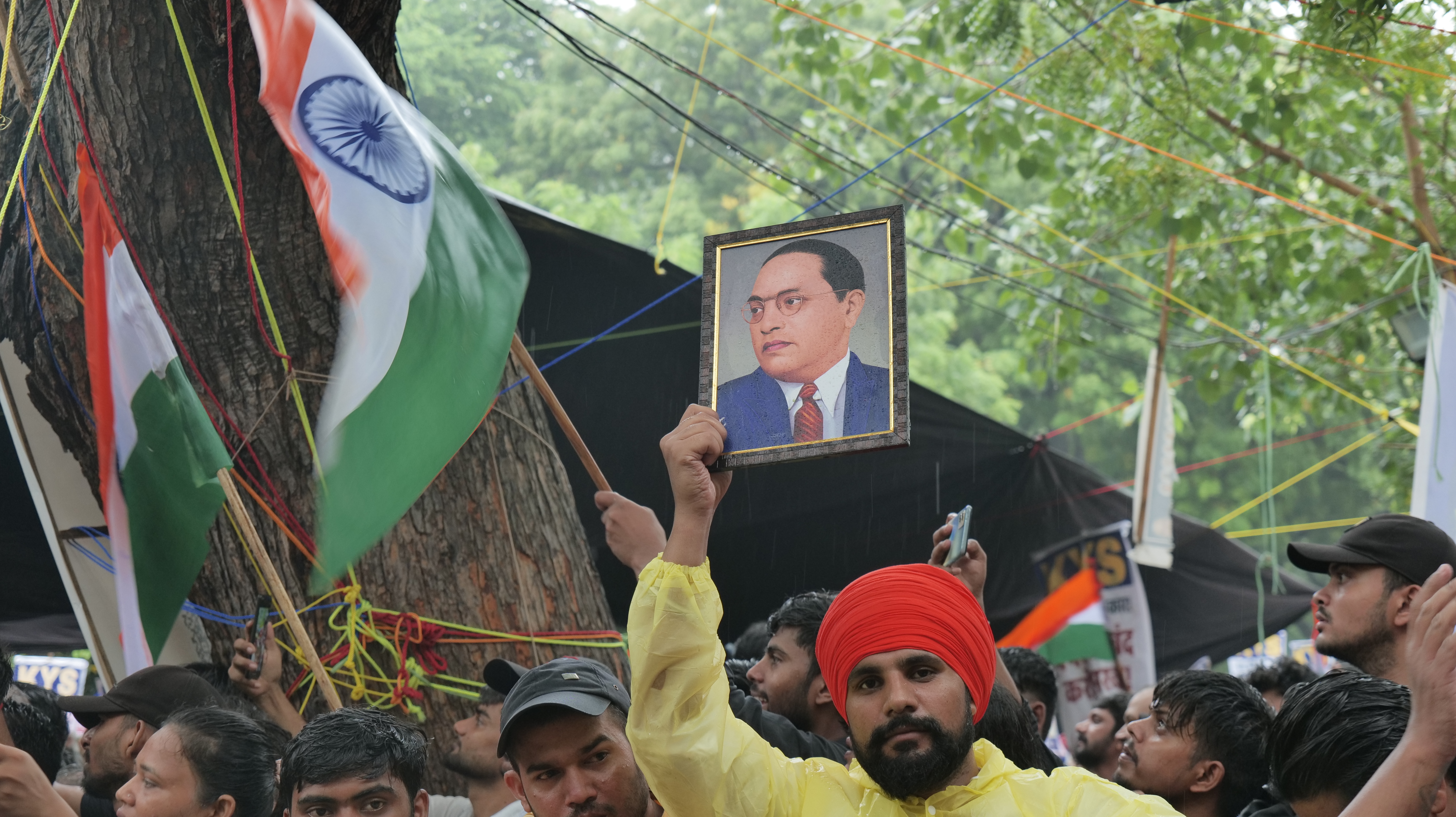 Protestors of Cockroach Janta Party demanding resignation of Dharmendra Pradhan | The Veritas Original