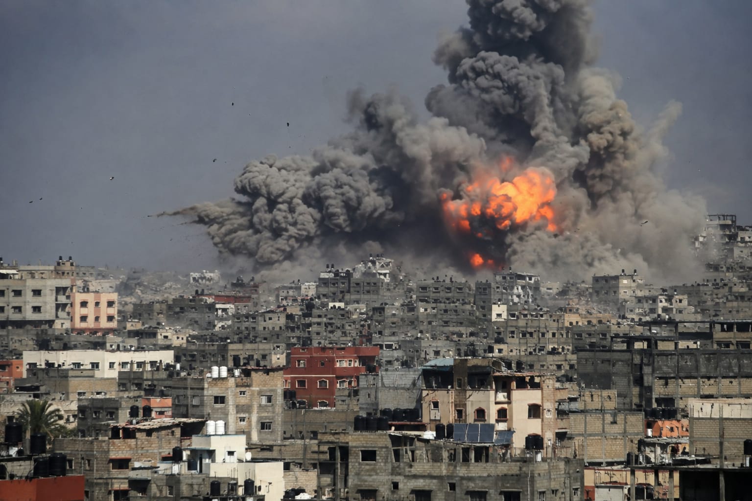 Gaza strikes continue; Jared Kushner to visit Israel next week for talks.