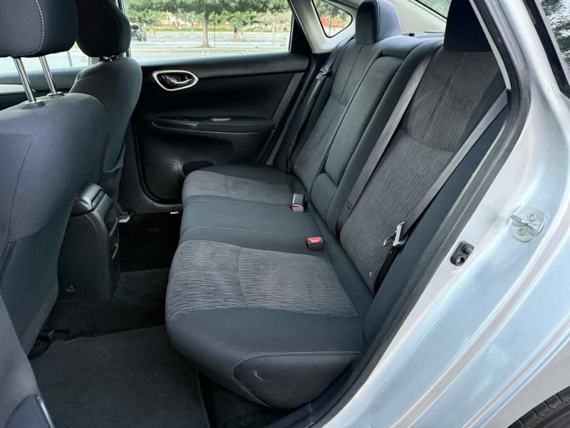 2015 NISSAN Sentra photo 10