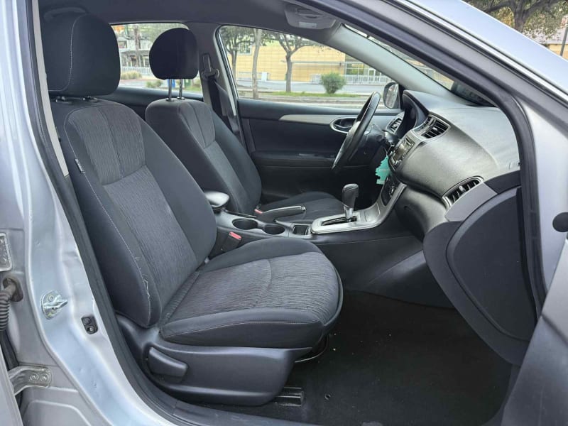 2015 NISSAN Sentra photo 12