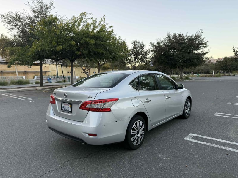 2015 NISSAN Sentra photo 5