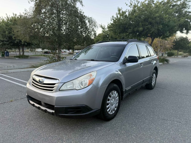 2011 SUBARU Outback