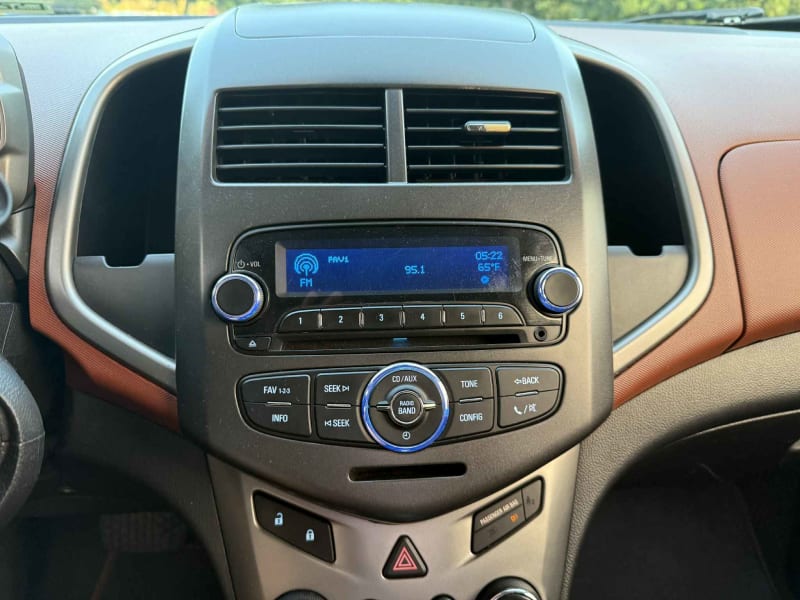2013 CHEVROLET Sonic photo 16
