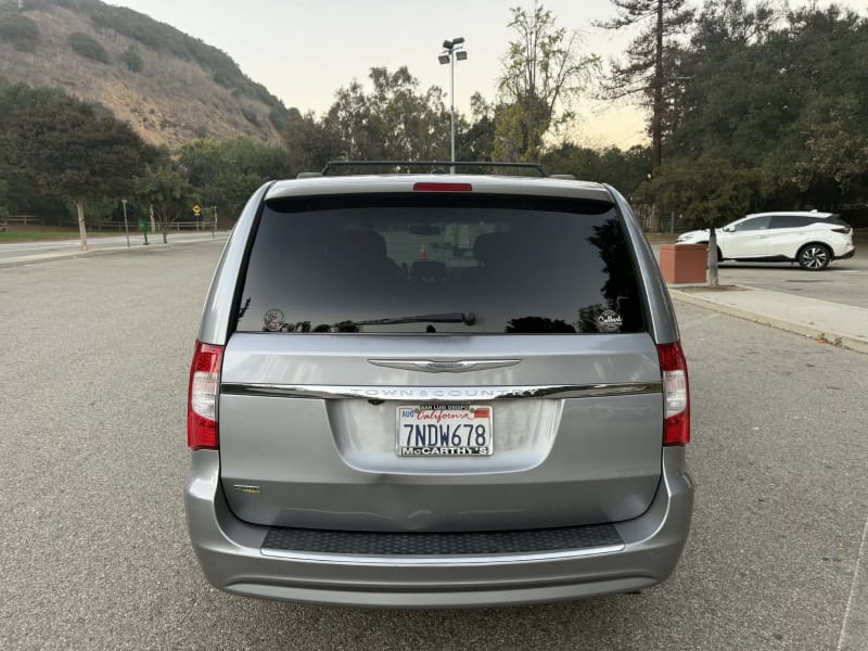 2014 CHRYSLER Town and Country photo 6