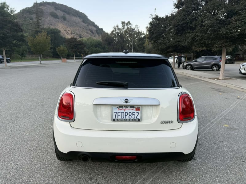2014 MINI Hardtop photo 6
