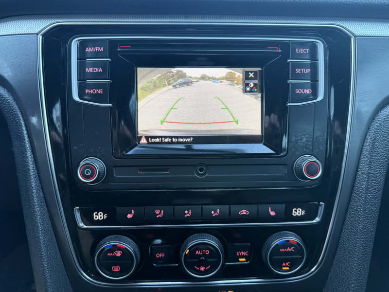2016 VOLKSWAGEN Passat photo 16