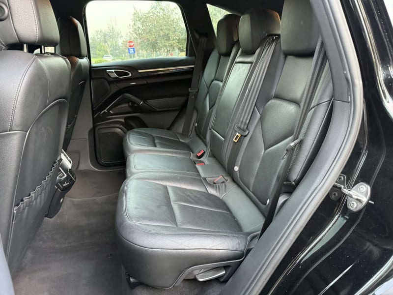 2012 PORSCHE Cayenne photo 10