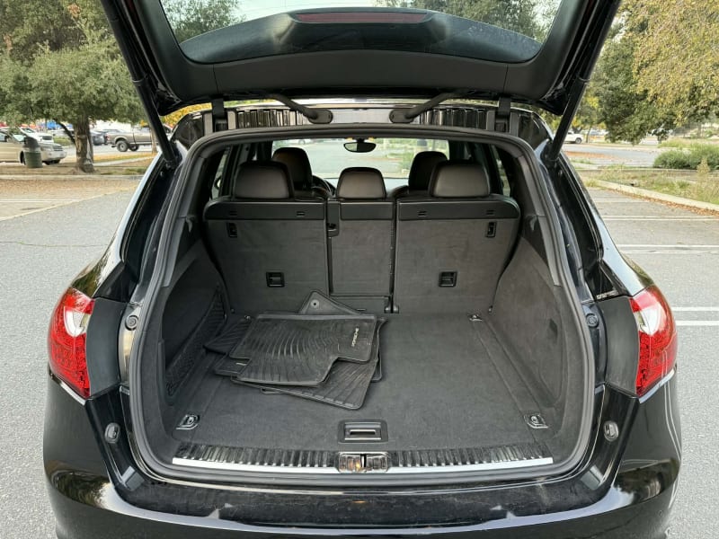2012 PORSCHE Cayenne photo 13