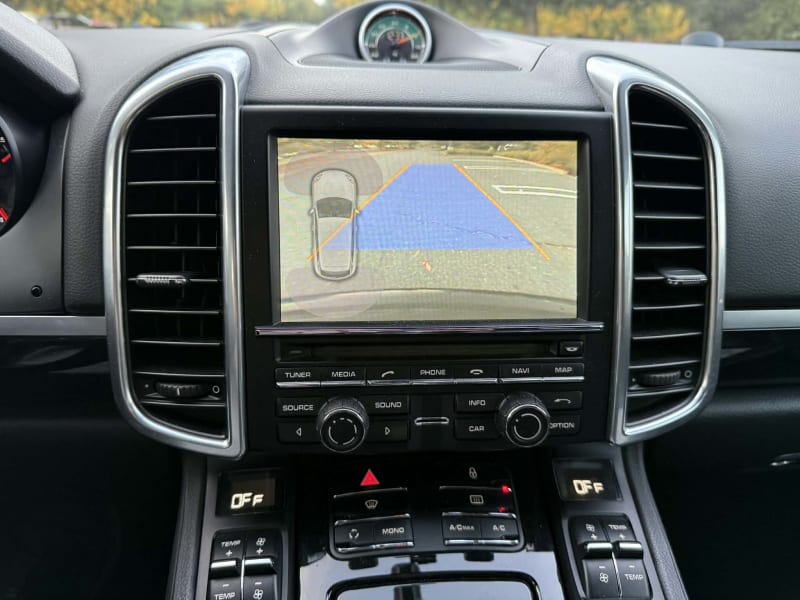 2012 PORSCHE Cayenne photo 17