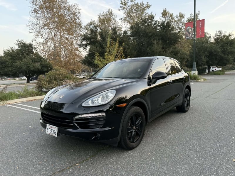 2012 PORSCHE Cayenne