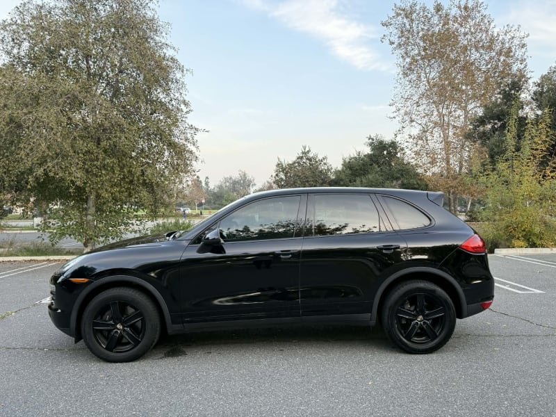 2012 PORSCHE Cayenne photo 8
