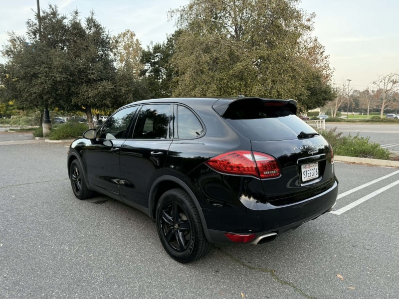 2012 PORSCHE Cayenne photo 7