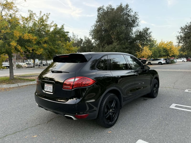 2012 PORSCHE Cayenne photo 5