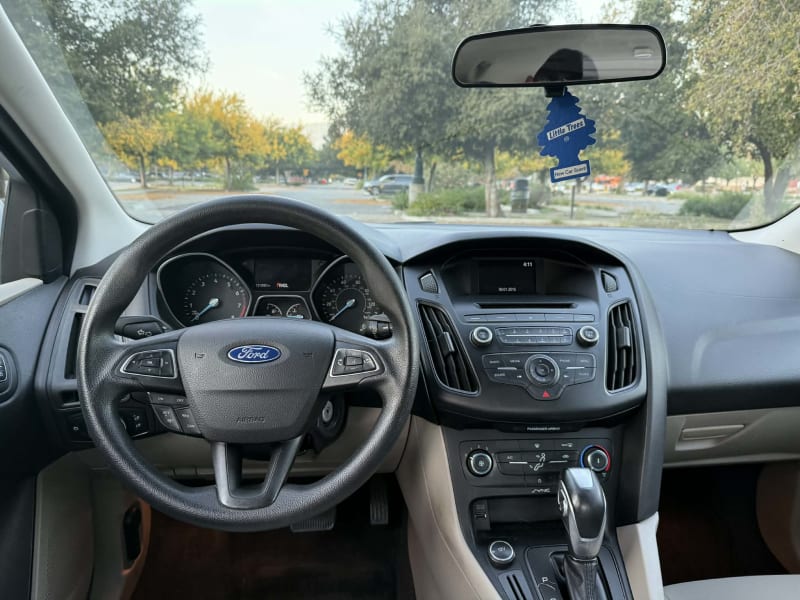 2015 FORD Focus photo 13