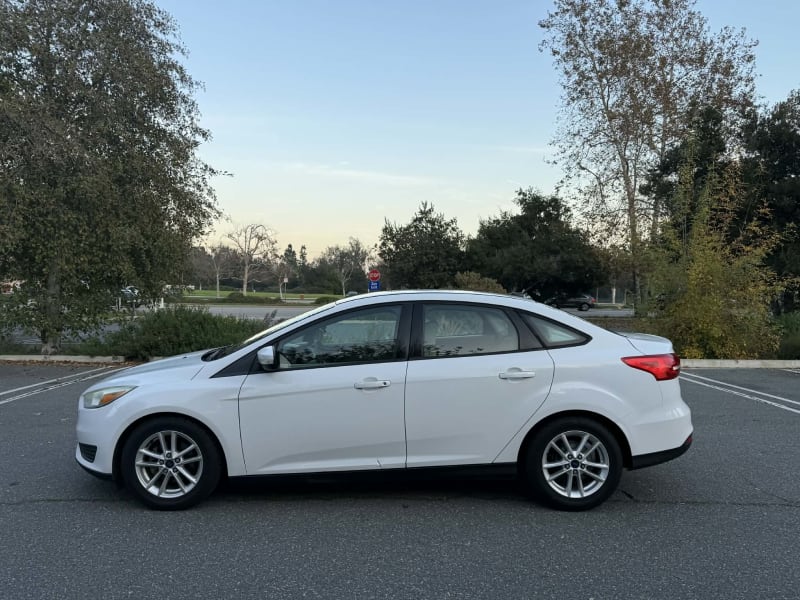 2015 FORD Focus photo 8