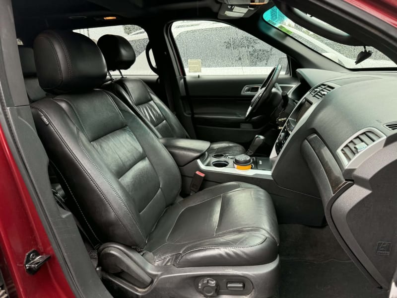 2014 FORD Explorer photo 13