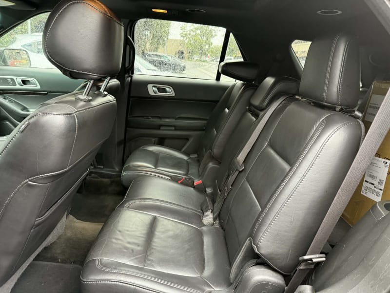 2014 FORD Explorer photo 10