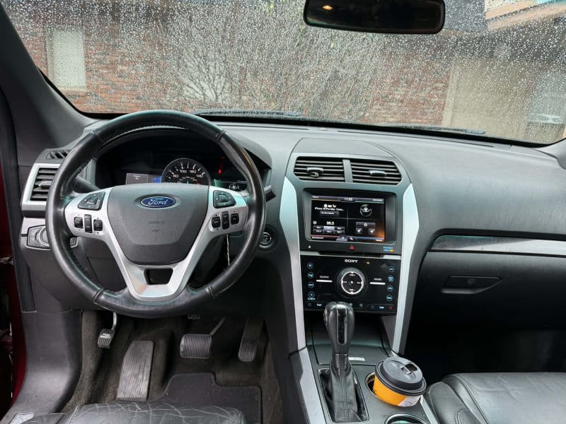 2014 FORD Explorer photo 14