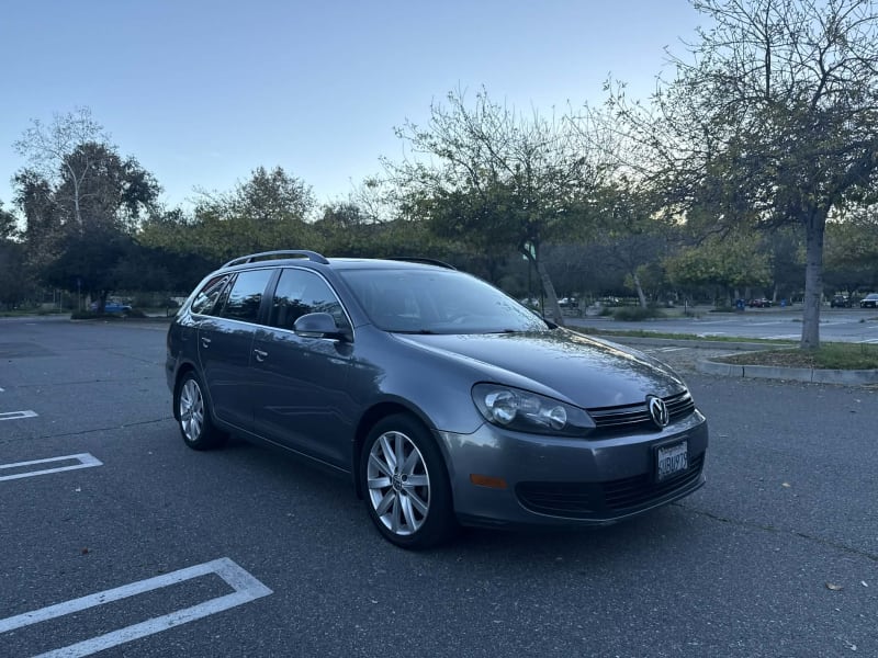 2012 VOLKSWAGEN Jetta SportWagen photo 3
